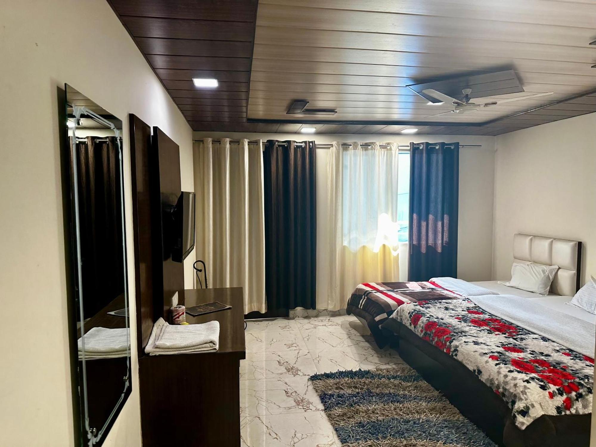 Taj Castle A Boutique Homestay Агра Экстерьер фото