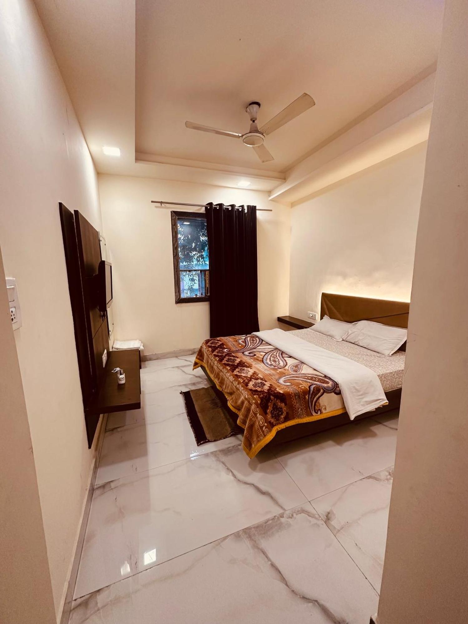 Taj Castle A Boutique Homestay Агра Экстерьер фото